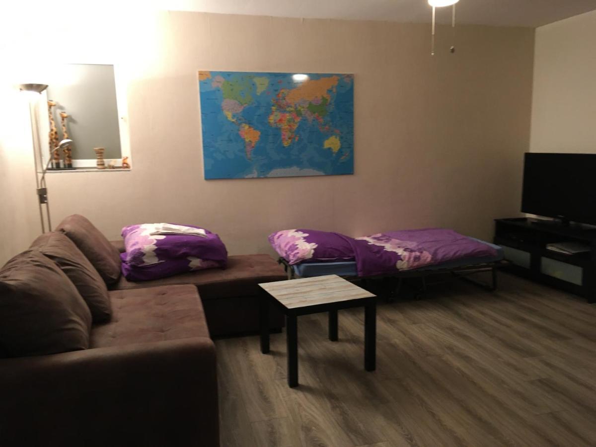 Ferienwohnung - Monteurwohnung Familie Houri Neupotz Esterno foto