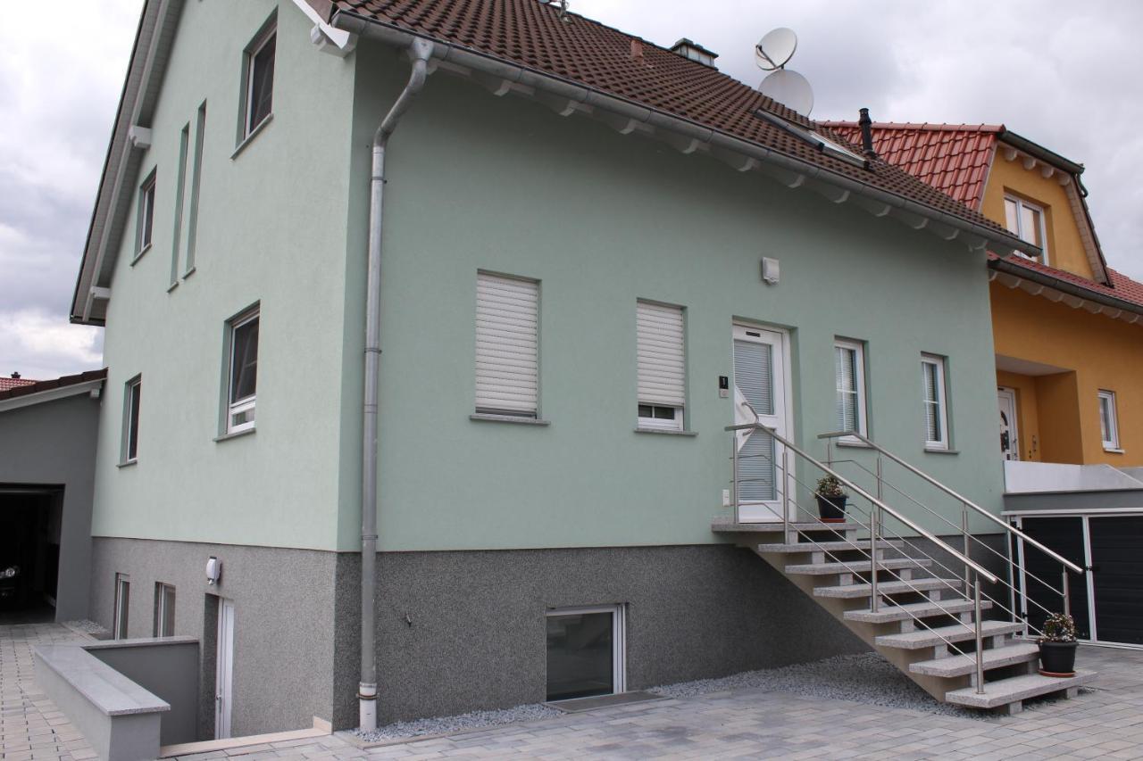 Ferienwohnung - Monteurwohnung Familie Houri Neupotz Esterno foto